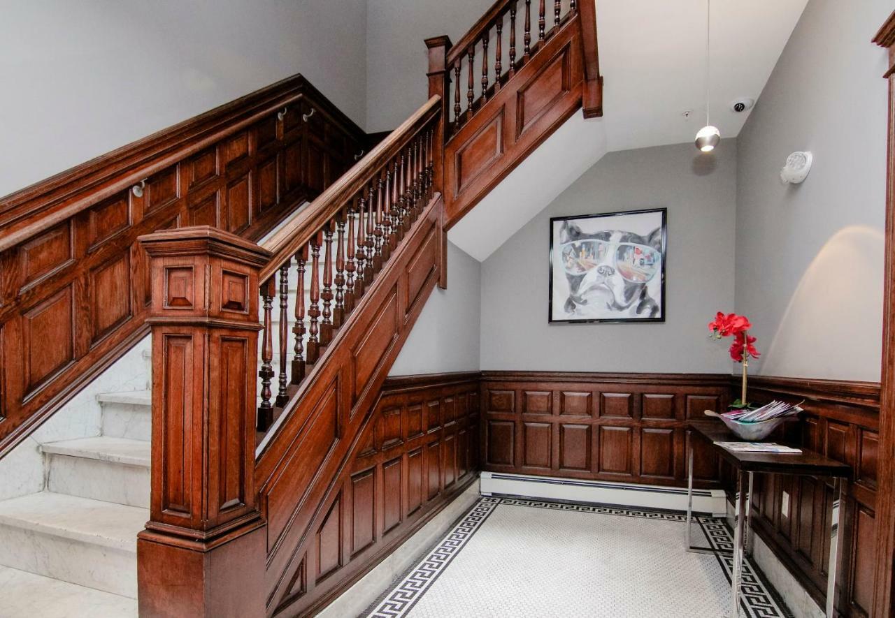 A Stylish Stay W/ A Queen Bed, Heated Floors.. #36 Brookline Buitenkant foto