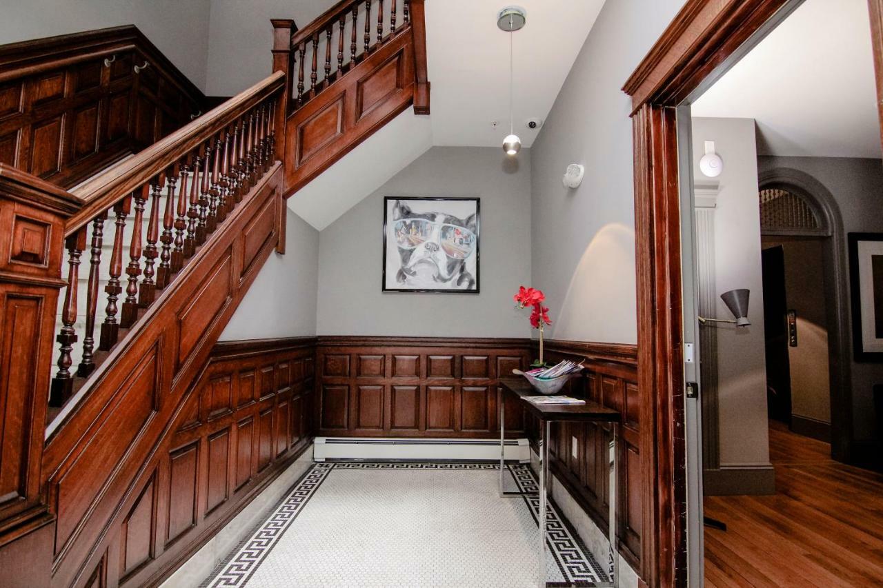 A Stylish Stay W/ A Queen Bed, Heated Floors.. #36 Brookline Buitenkant foto